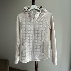 The North Face  thermoball hooded jacket. Like new.